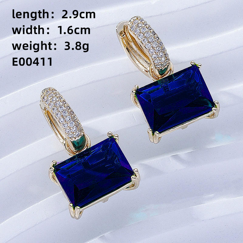 1 Pair Casual Sweet Korean Style Geometric Inlay Copper Zircon Gold Plated Drop Earrings display picture 17