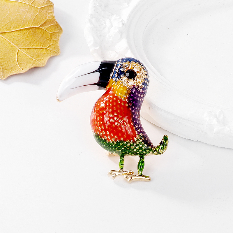 Retro Parrot Alloy Women's Brooches display picture 9