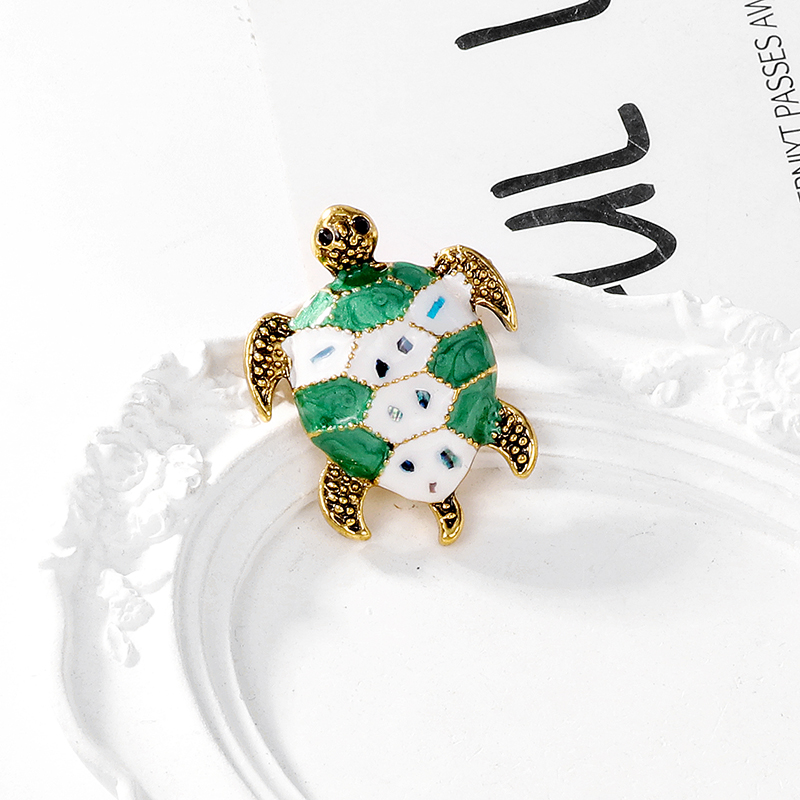 Cute Classic Style Tortoise Alloy Enamel Women's Brooches display picture 4