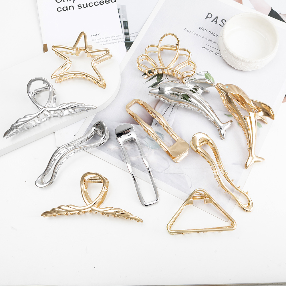 Simple Style Irregular Metal Plating Hair Clip Hair Claws display picture 10