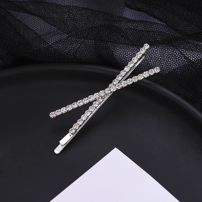 Sweet Solid Color Alloy Plating Inlay Rhinestones Hair Clip display picture 5