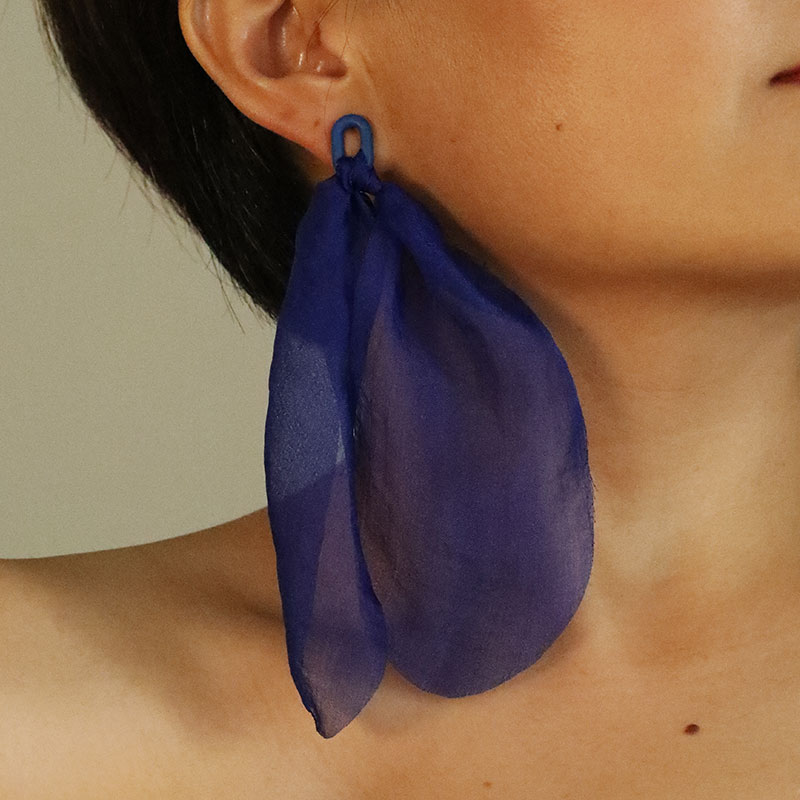 1 Pair Sweet Artistic Solid Color Cloth Drop Earrings display picture 6