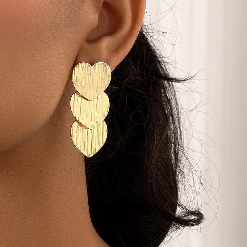 1 Pair Retro Heart Shape Plating Alloy Drop Earrings display picture 3