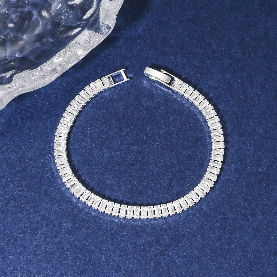 Élégant Brillant Rectangle Le Cuivre Incruster Zircon Bracelets display picture 5