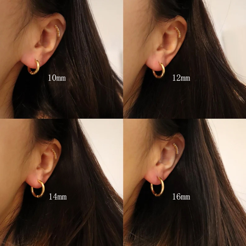 1 Pair Simple Style Round Plating 201 Stainless Steel 18K Gold Plated Hoop Earrings display picture 1