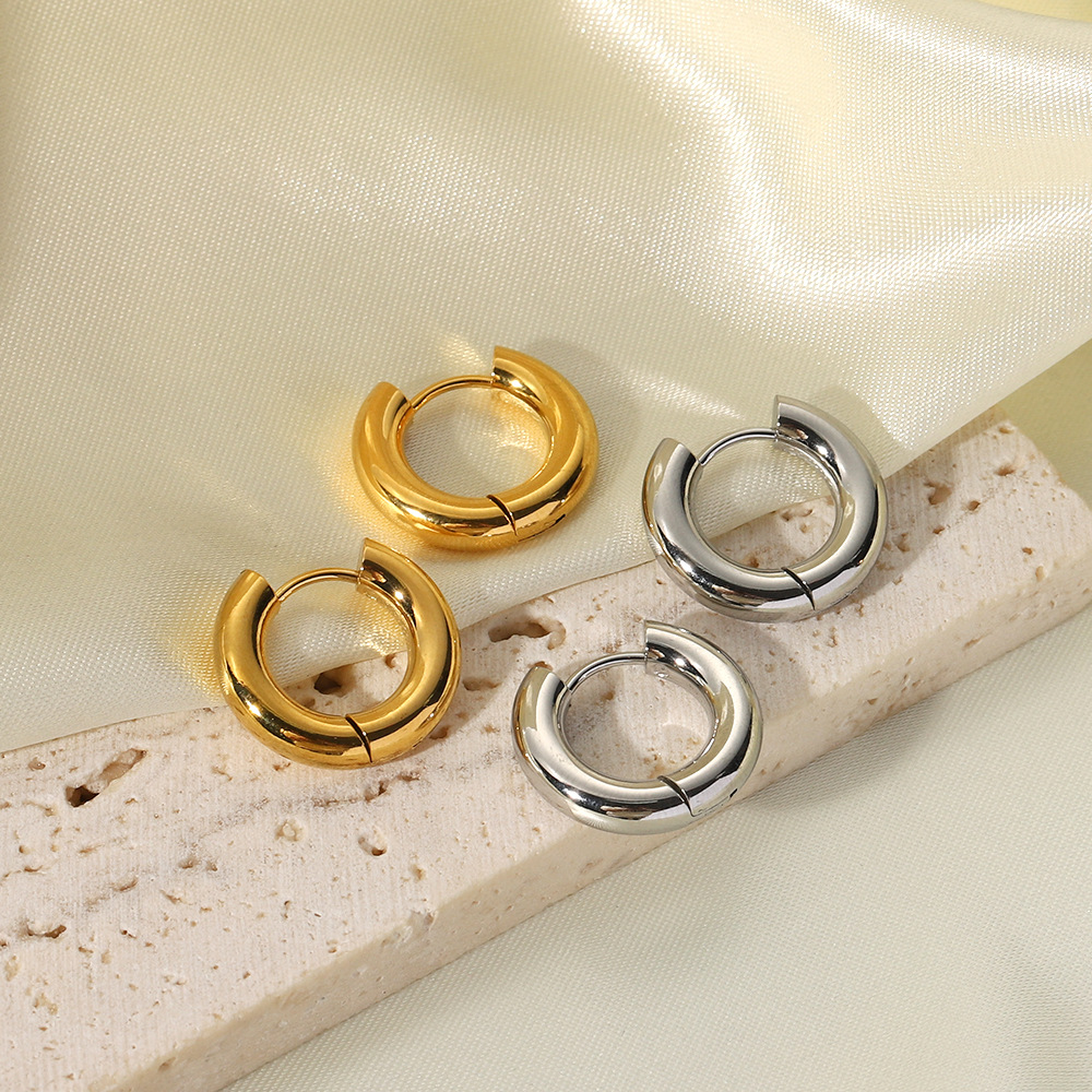 1 Pair Simple Style Round Plating 201 Stainless Steel 18K Gold Plated Hoop Earrings display picture 5