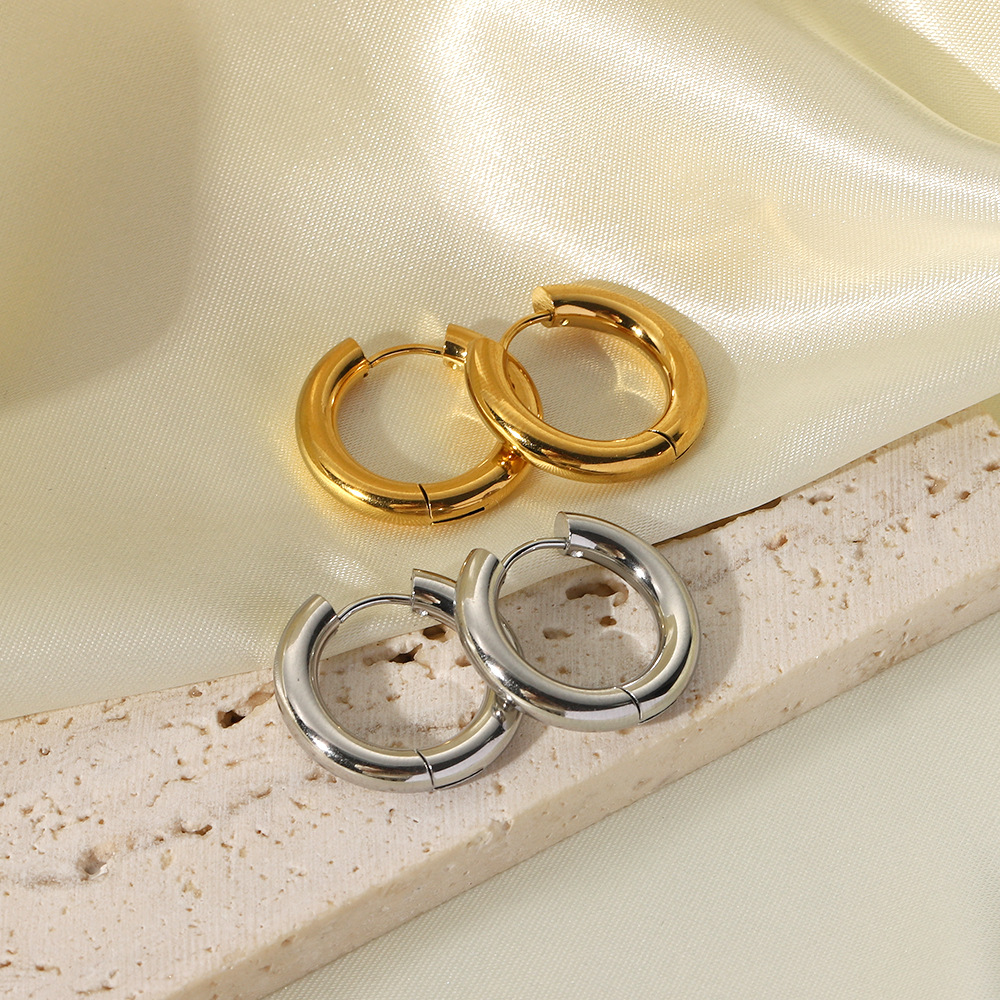 1 Pair Simple Style Round Plating 201 Stainless Steel 18K Gold Plated Hoop Earrings display picture 12