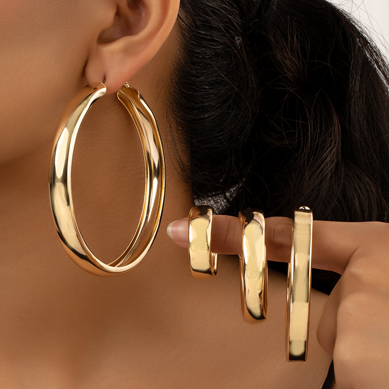 1 Set Nordic Style Simple Style Round Plating Alloy Gold Plated Hoop Earrings display picture 3