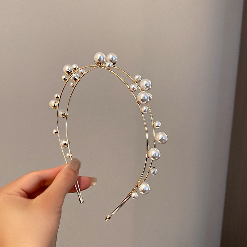 Simple Style Shiny Tassel Solid Color Alloy Criss Cross Inlay Artificial Pearls Rhinestones Hair Band display picture 1