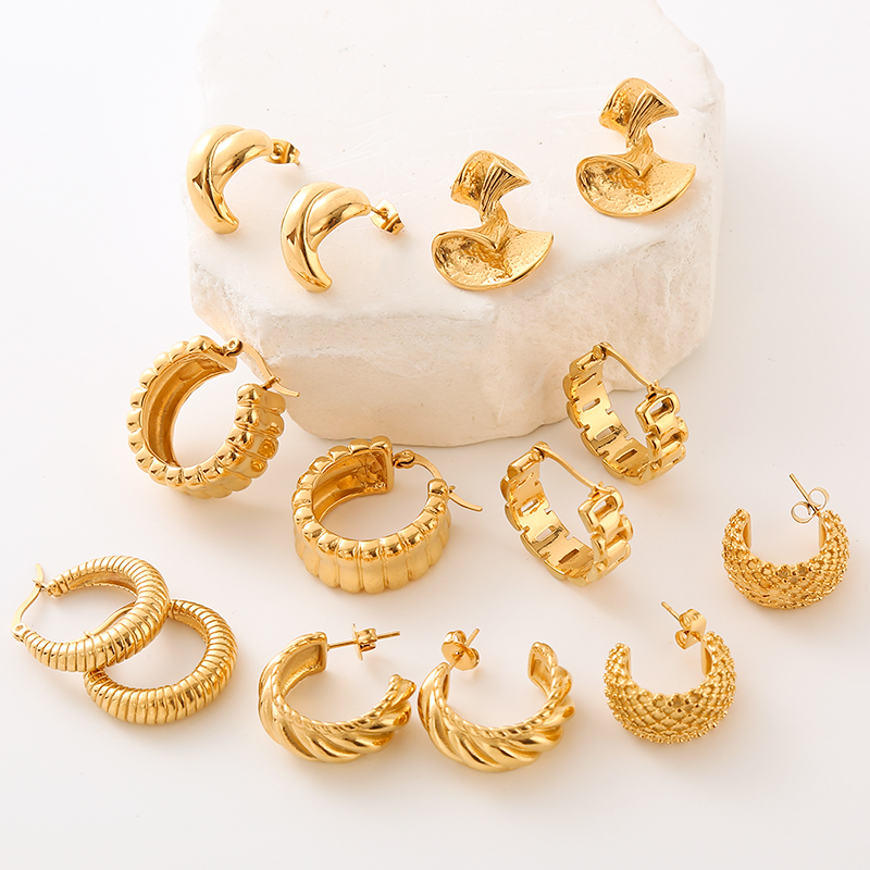 1 Pair Simple Style Commute Solid Color Plating 304 Stainless Steel 18K Gold Plated Ear Studs display picture 7