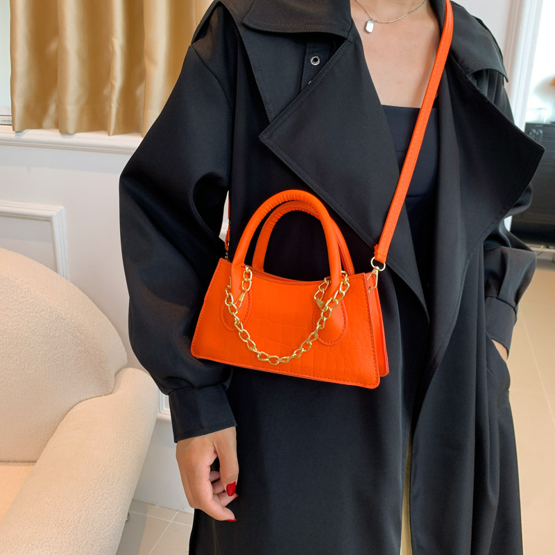 Women's Pu Leather Solid Color Elegant Square Zipper Shoulder Bag Handbag Crossbody Bag display picture 8