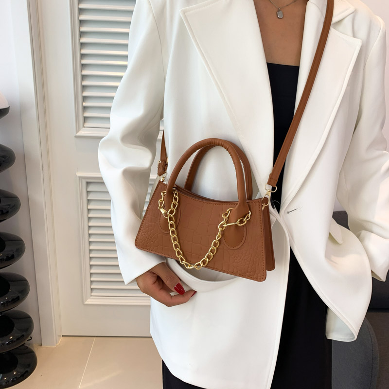 Women's Pu Leather Solid Color Elegant Square Zipper Shoulder Bag Handbag Crossbody Bag display picture 9