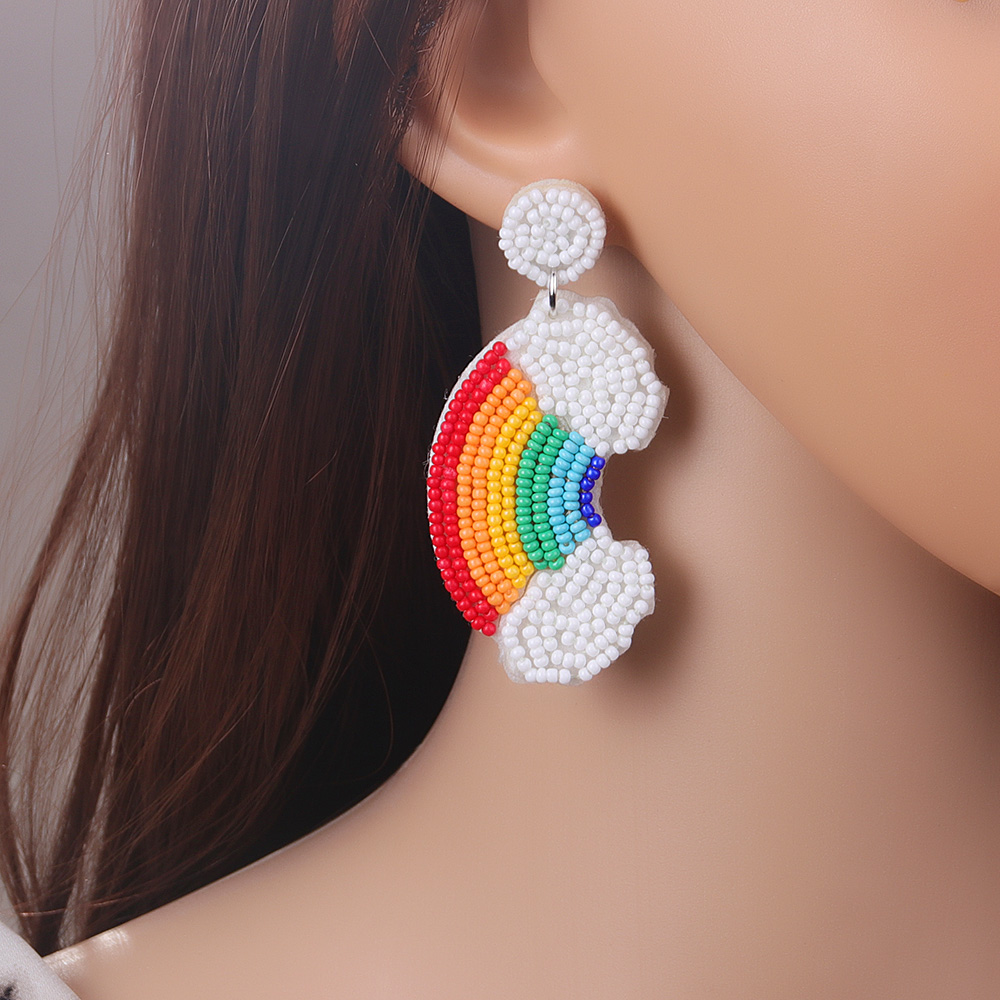 1 Pair Casual Sweet Artistic Rainbow Heart Shape Cloth Seed Bead Drop Earrings display picture 1
