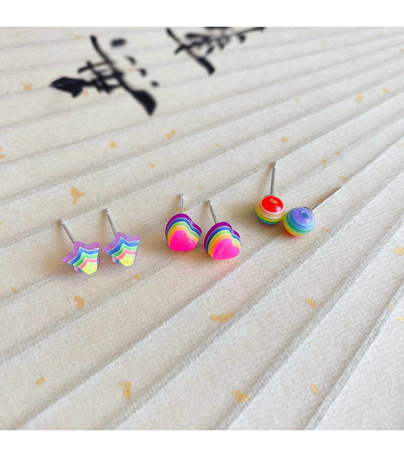 3 Pairs Korean Style Star Heart Shape Resin Ear Studs display picture 9