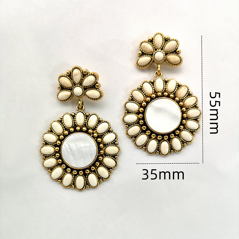 1 Pair Classical Retro Round Plating Inlay Alloy Turquoise Shell Gold Plated Drop Earrings display picture 3