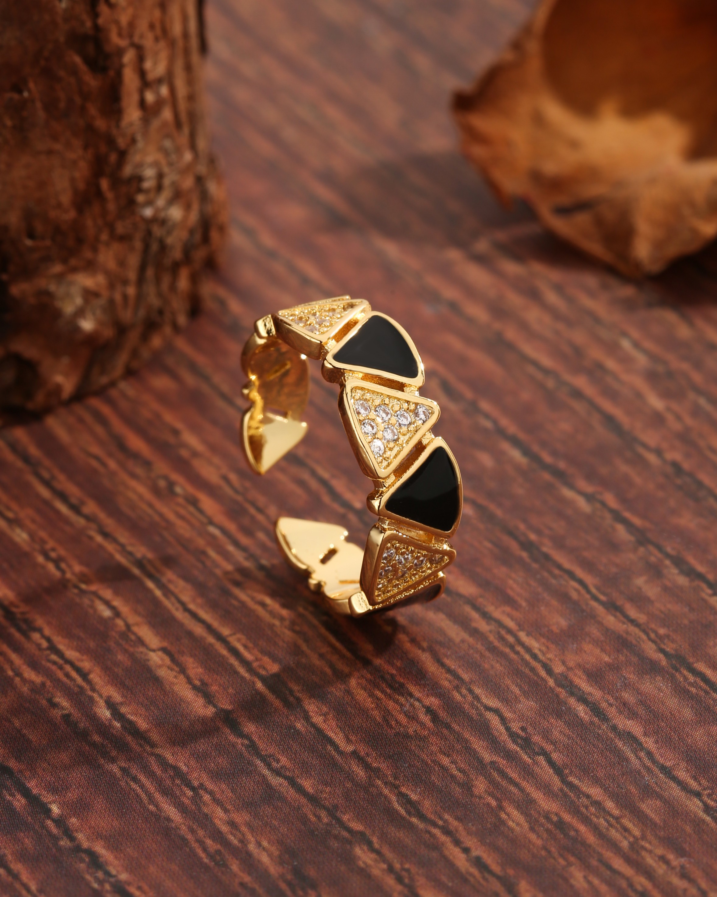 Modern Style Simple Style Korean Style Triangle Copper Plating Inlay Zircon 18k Gold Plated Open Rings display picture 1