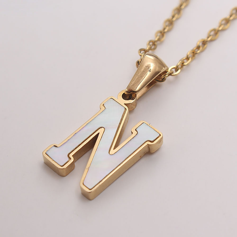 Acier Inoxydable 304 Plaqué Or Style Simple Commuer Placage Incruster Lettre Coquille Pendentif display picture 11