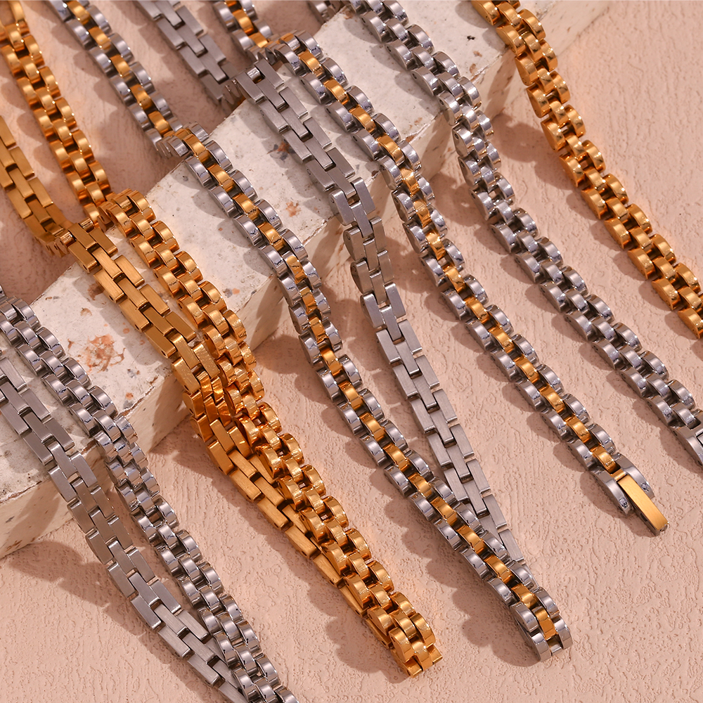 Einfacher Stil Klassischer Stil Geometrisch Rostfreier Stahl Überzug 18 Karat Vergoldet Armbänder Halskette display picture 1