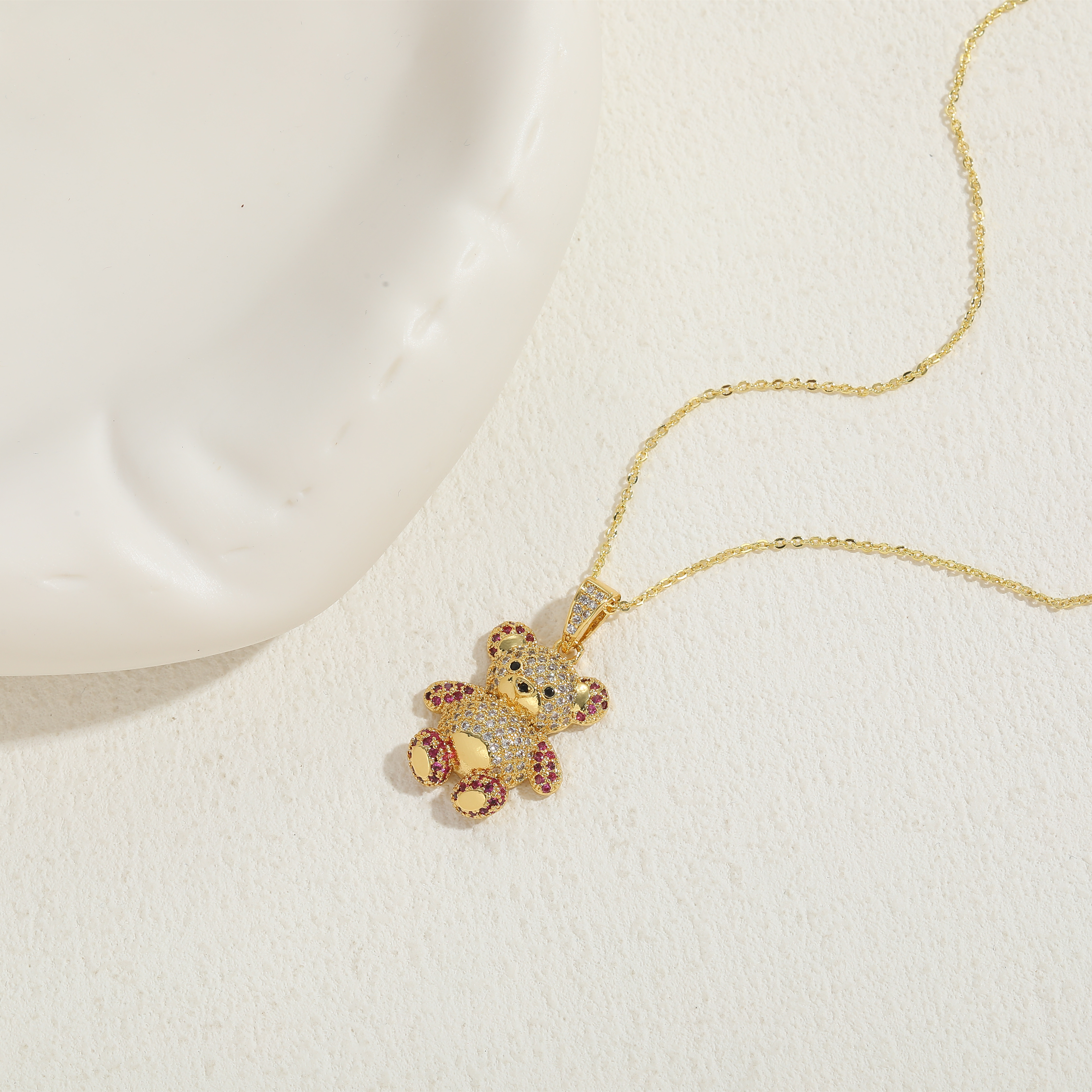 Commute Bear Copper 14k Gold Plated Zircon Necklace In Bulk display picture 3