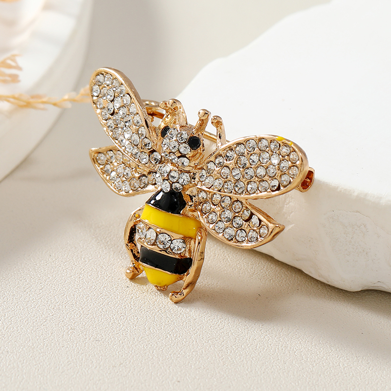Simple Style Classic Style Bee Alloy Inlay Artificial Diamond Women's Brooches display picture 1