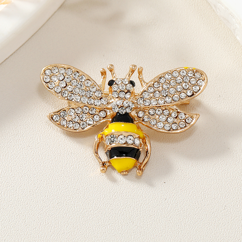 Simple Style Classic Style Bee Alloy Inlay Artificial Diamond Women's Brooches display picture 2
