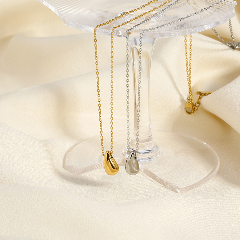 201 Edelstahl 18 Karat Vergoldet Französische Art Überzug Dreidimensional Wassertropfen Halskette Mit Anhänger display picture 7