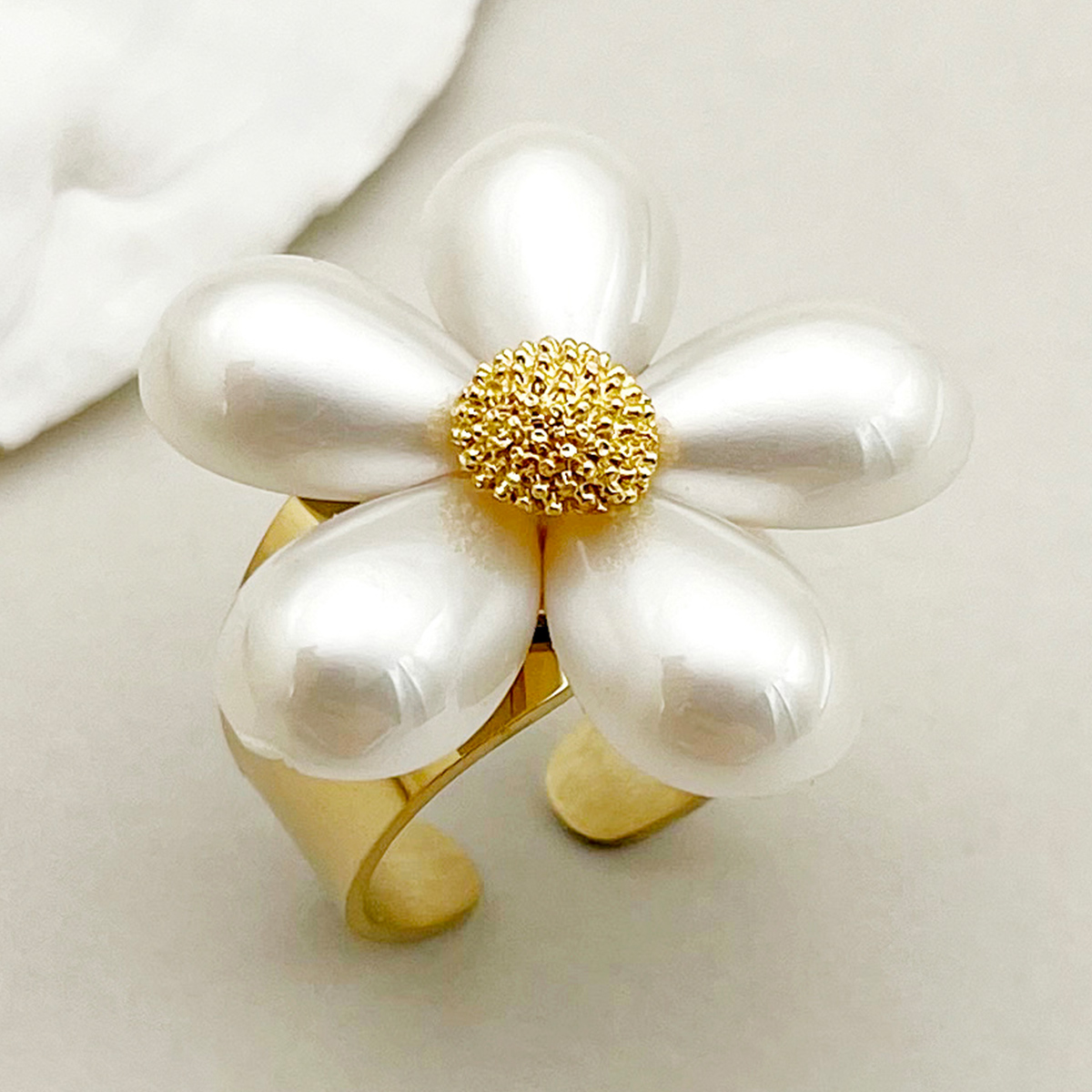 304 Stainless Steel 14K Gold Plated Sweet Commute Plating Flower Shell Open Rings display picture 3
