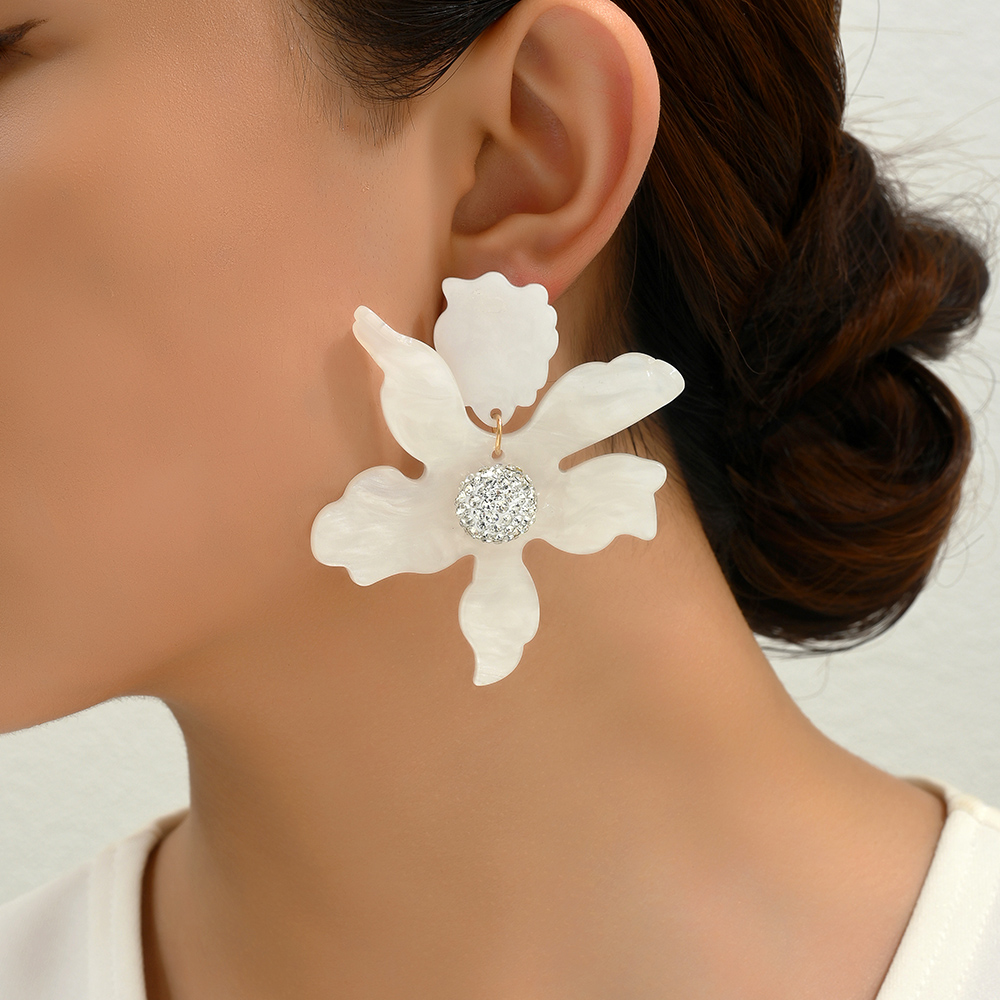 1 Pair Simple Style Flower Spray Paint Zinc Alloy Dangling Earrings display picture 7