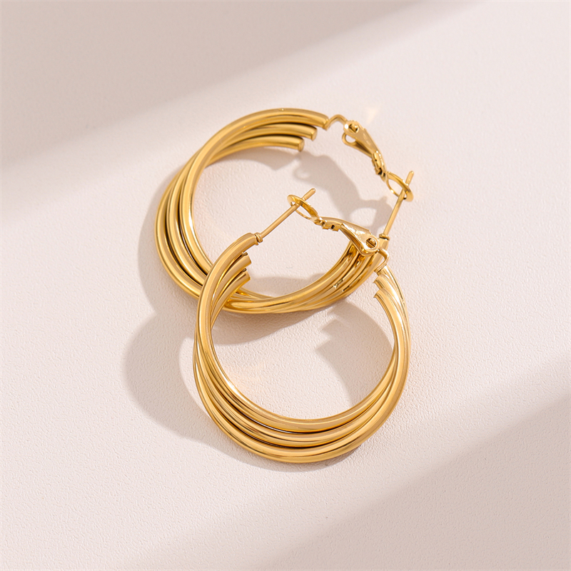 1 Paire Rétro Style Simple Forme C Rond Placage Acier Inoxydable Plaqué Or 18K Boucles D'oreilles Cerceau display picture 2