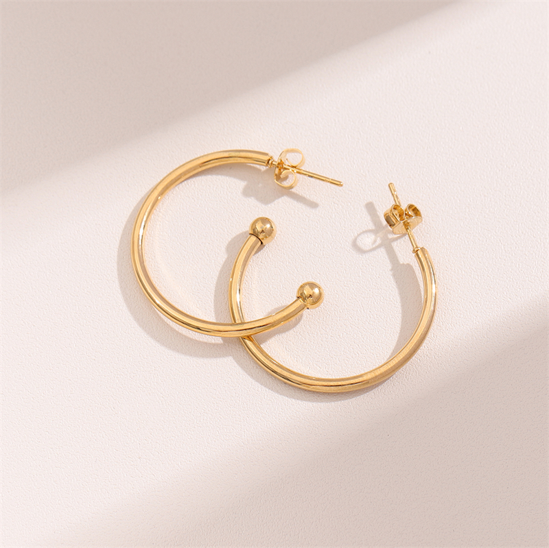 1 Pair Retro Simple Style Round Plating Stainless Steel 18K Gold Plated Hoop Earrings display picture 1