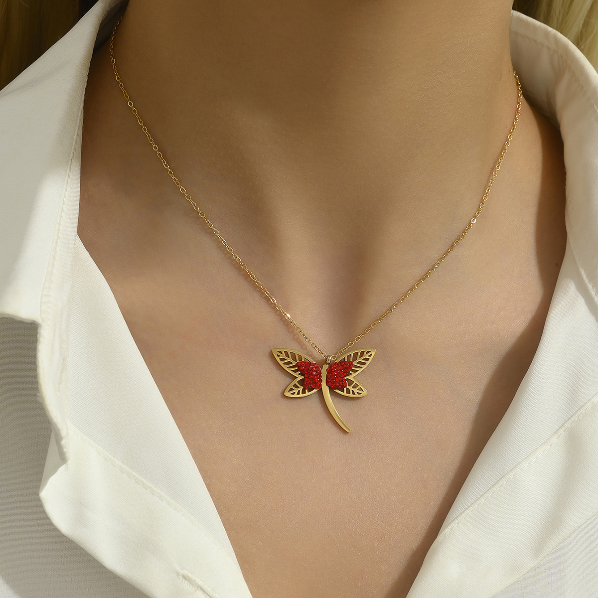 201 Stainless Steel 18K Gold Plated Modern Style Korean Style Plating Hollow Out Inlay Dragonfly Rhinestones Glass Pendant Necklace display picture 13