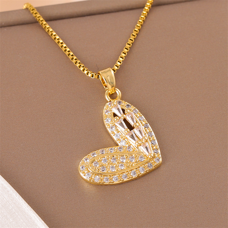 Stainless Steel Titanium Steel 18K Gold Plated Elegant Simple Style Streetwear Plating Inlay Heart Shape Flower Butterfly Zircon Pendant Necklace display picture 21