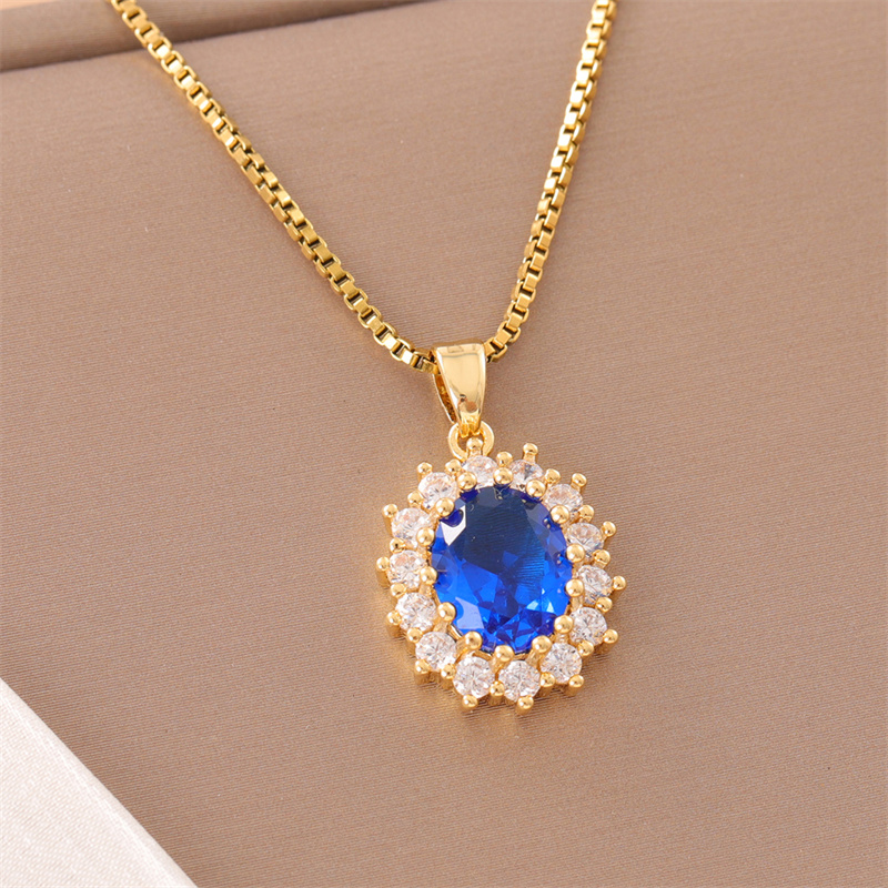 Stainless Steel Titanium Steel 18K Gold Plated Elegant Simple Style Streetwear Plating Inlay Heart Shape Flower Butterfly Zircon Pendant Necklace display picture 27