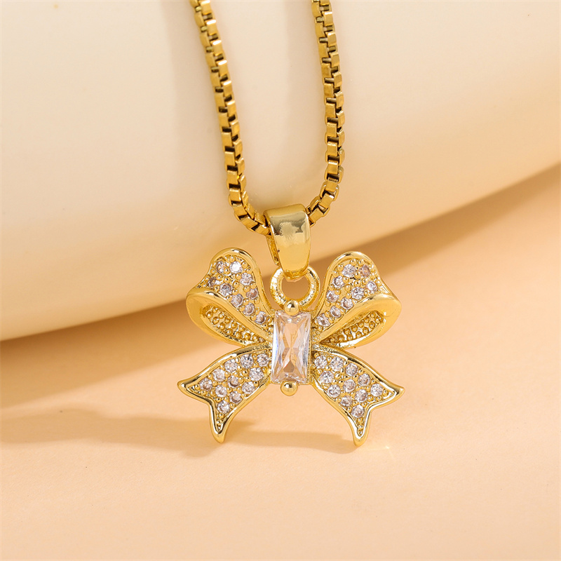 Stainless Steel Titanium Steel 18K Gold Plated Elegant Simple Style Streetwear Plating Inlay Heart Shape Flower Butterfly Zircon Pendant Necklace display picture 8