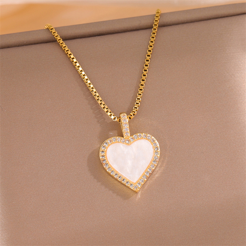 Stainless Steel Titanium Steel 18K Gold Plated Elegant Simple Style Streetwear Plating Inlay Heart Shape Flower Butterfly Zircon Pendant Necklace display picture 34