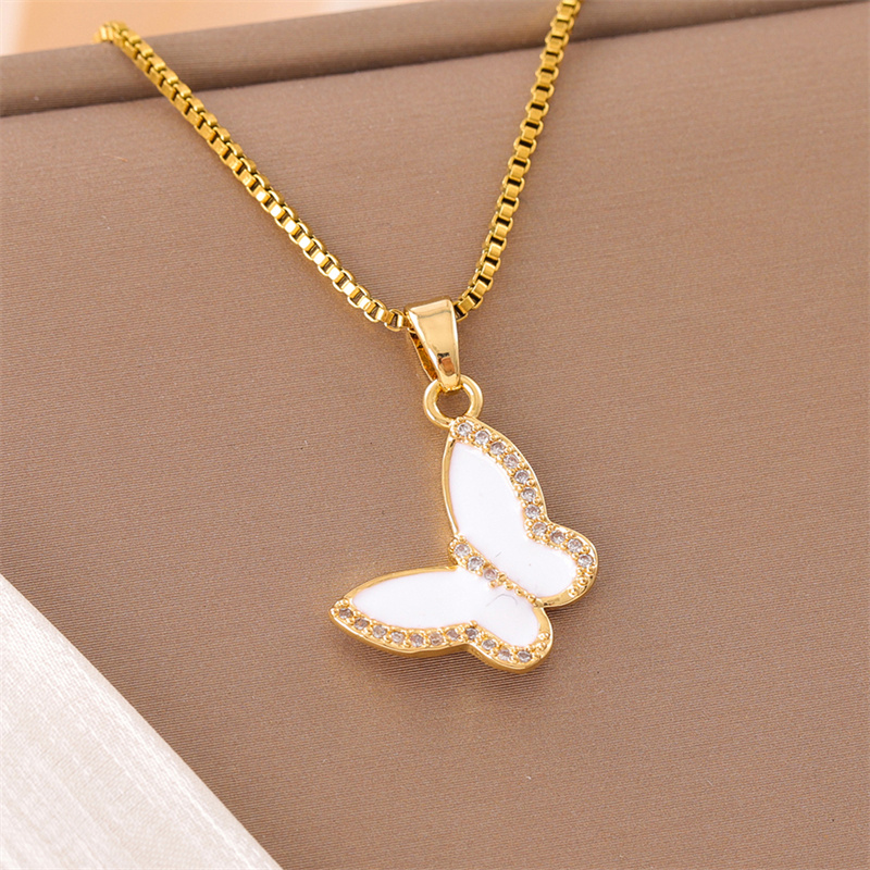 Stainless Steel Titanium Steel 18K Gold Plated Elegant Simple Style Streetwear Plating Inlay Heart Shape Flower Butterfly Zircon Pendant Necklace display picture 45
