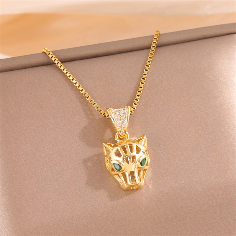 Stainless Steel Titanium Steel 18K Gold Plated Retro Lady Roman Style Enamel Plating Inlay Snake Bee Butterfly Zircon Pendant Necklace display picture 8