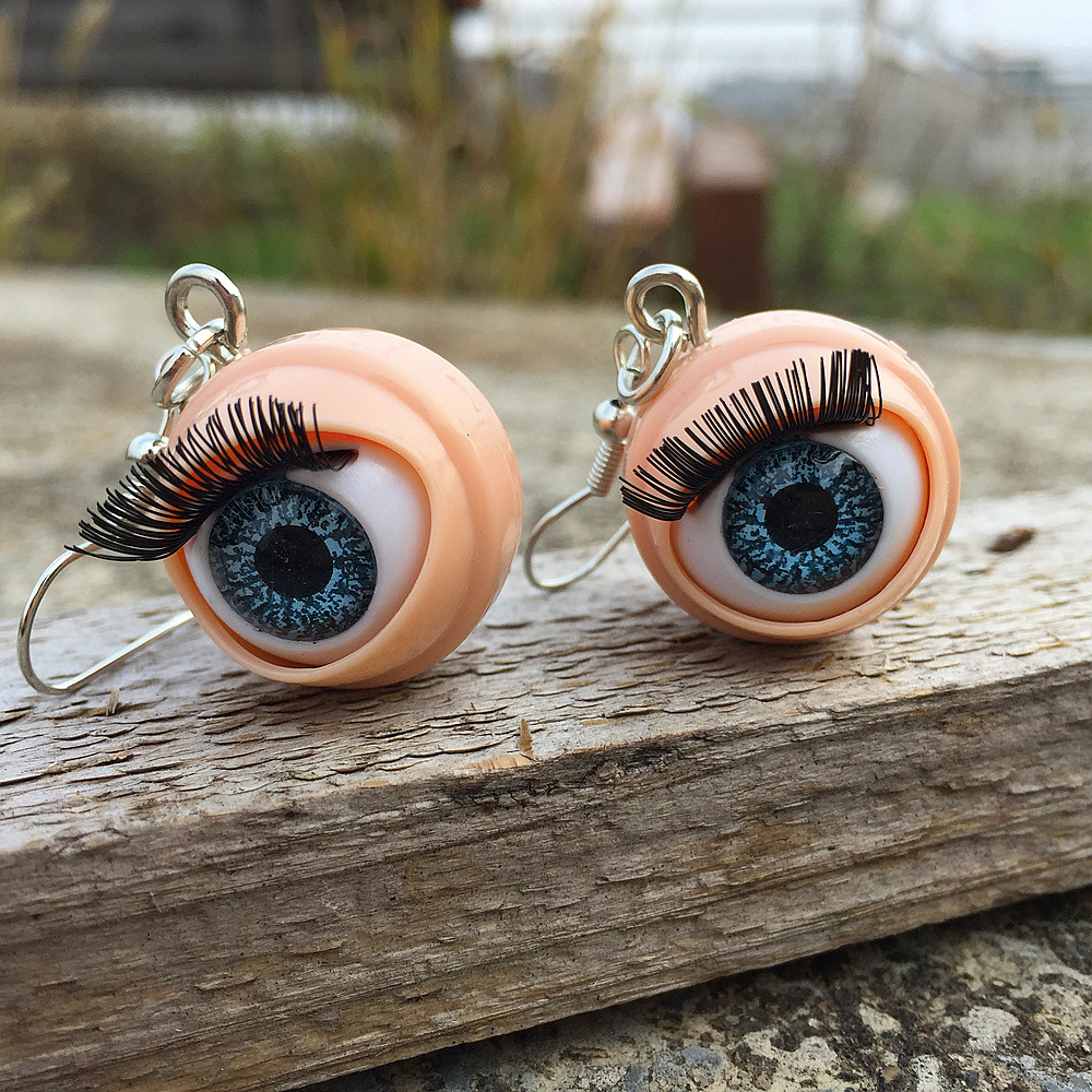1 Pair Funny Eye Arylic Drop Earrings display picture 1
