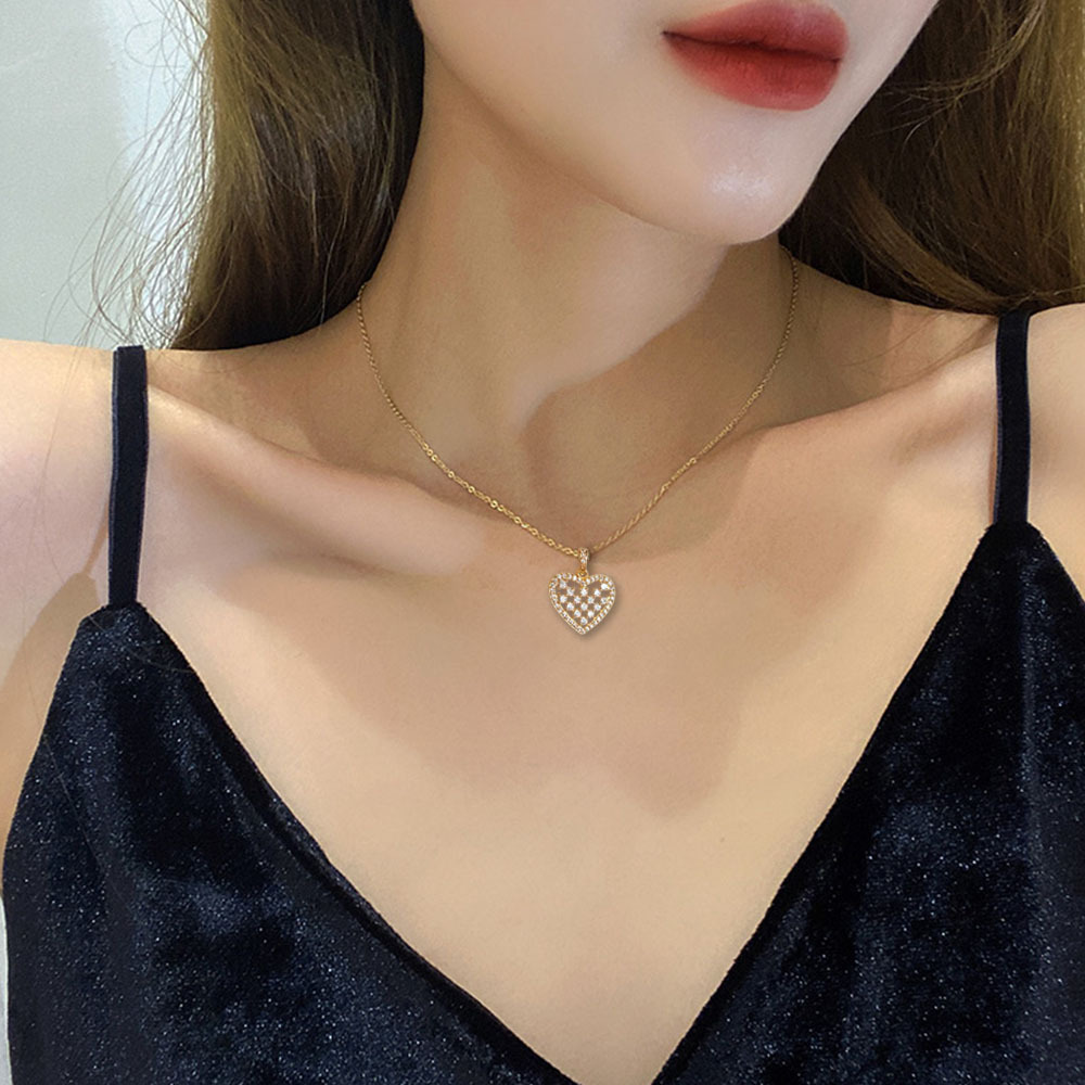 Simple Style Heart Shape Titanium Steel Plating Inlay Artificial Diamond Pendant Necklace display picture 3