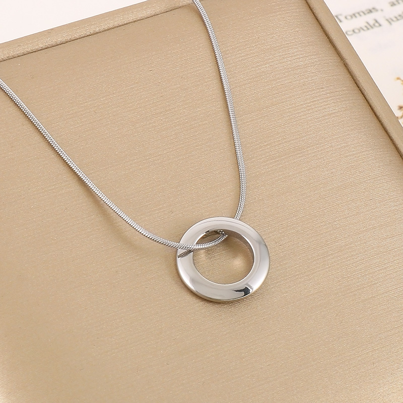 Stainless Steel 18K Gold Plated Simple Style Plating Circle Pendant Necklace display picture 3