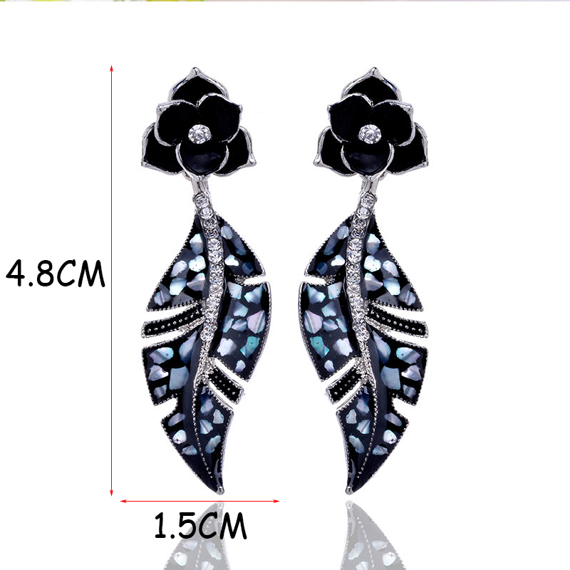1 Pair Ig Style Leaves Flower Spray Paint Plating Inlay Alloy Rhinestones Gold Plated Drop Earrings display picture 2