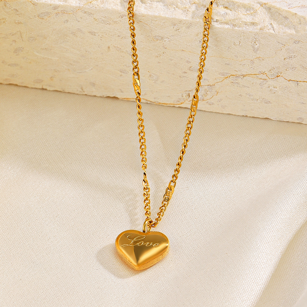 304 Stainless Steel 18K Gold Plated IG Style Plating Heart Shape Necklace display picture 1