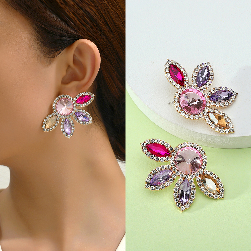1 Pair Glam Flower Inlay Alloy Rhinestones Glass Ear Studs display picture 7