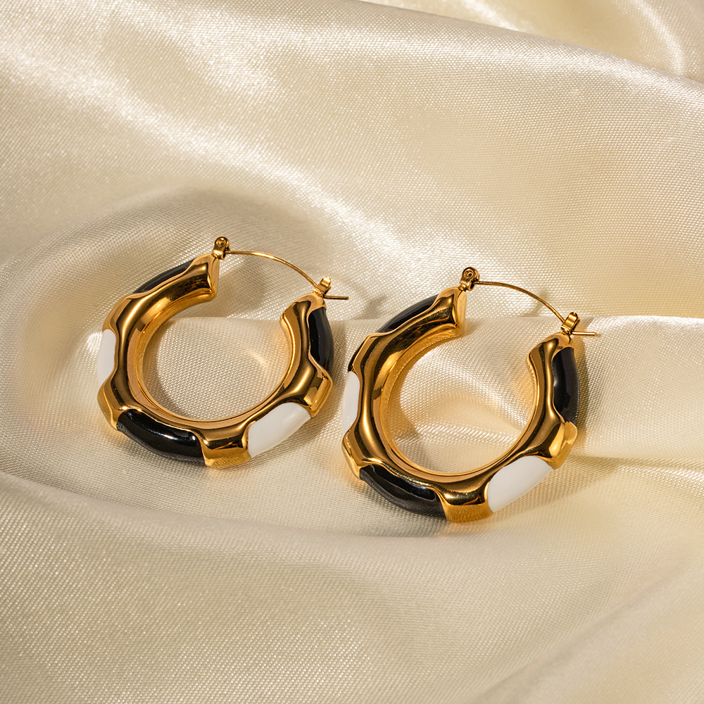 1 Paar Elegant Geometrisch Emaille Überzug Rostfreier Stahl 18 Karat Vergoldet Ohrringe display picture 7