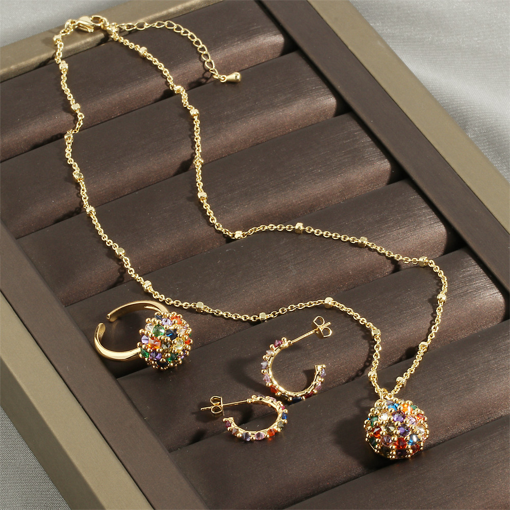 Glänzend C-form Runden Kupfer 18 Karat Vergoldet Zirkon Ringe Ohrringe Halskette In Masse display picture 3