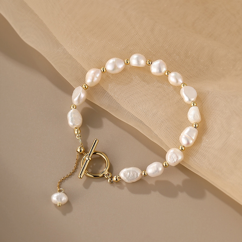 Elegant Luxurious Round Freshwater Pearl Copper Toggle Bracelets display picture 3