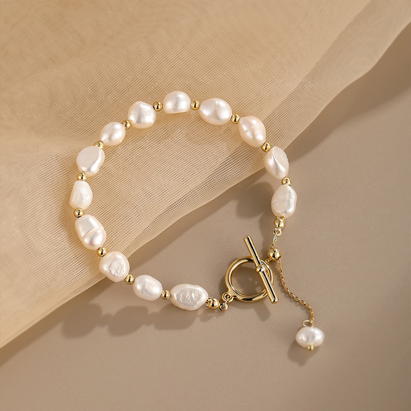 Elegant Luxurious Round Freshwater Pearl Copper Toggle Bracelets display picture 2