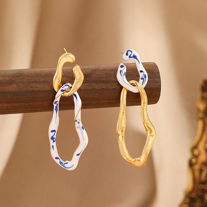 1 Pair Elegant Novelty Irregular Enamel Copper Drop Earrings display picture 3