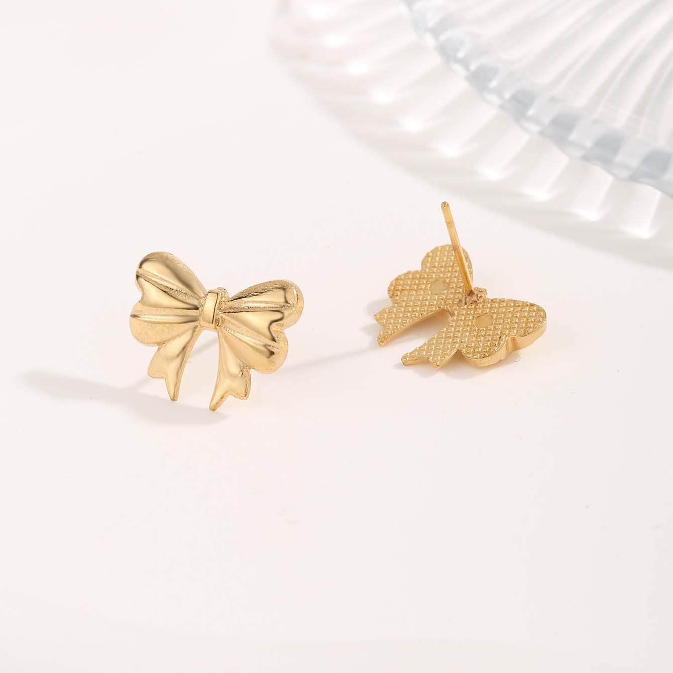 1 Pair Cute Sweet Bow Knot Snowflake Plating Titanium Steel Gold Plated Ear Studs display picture 6