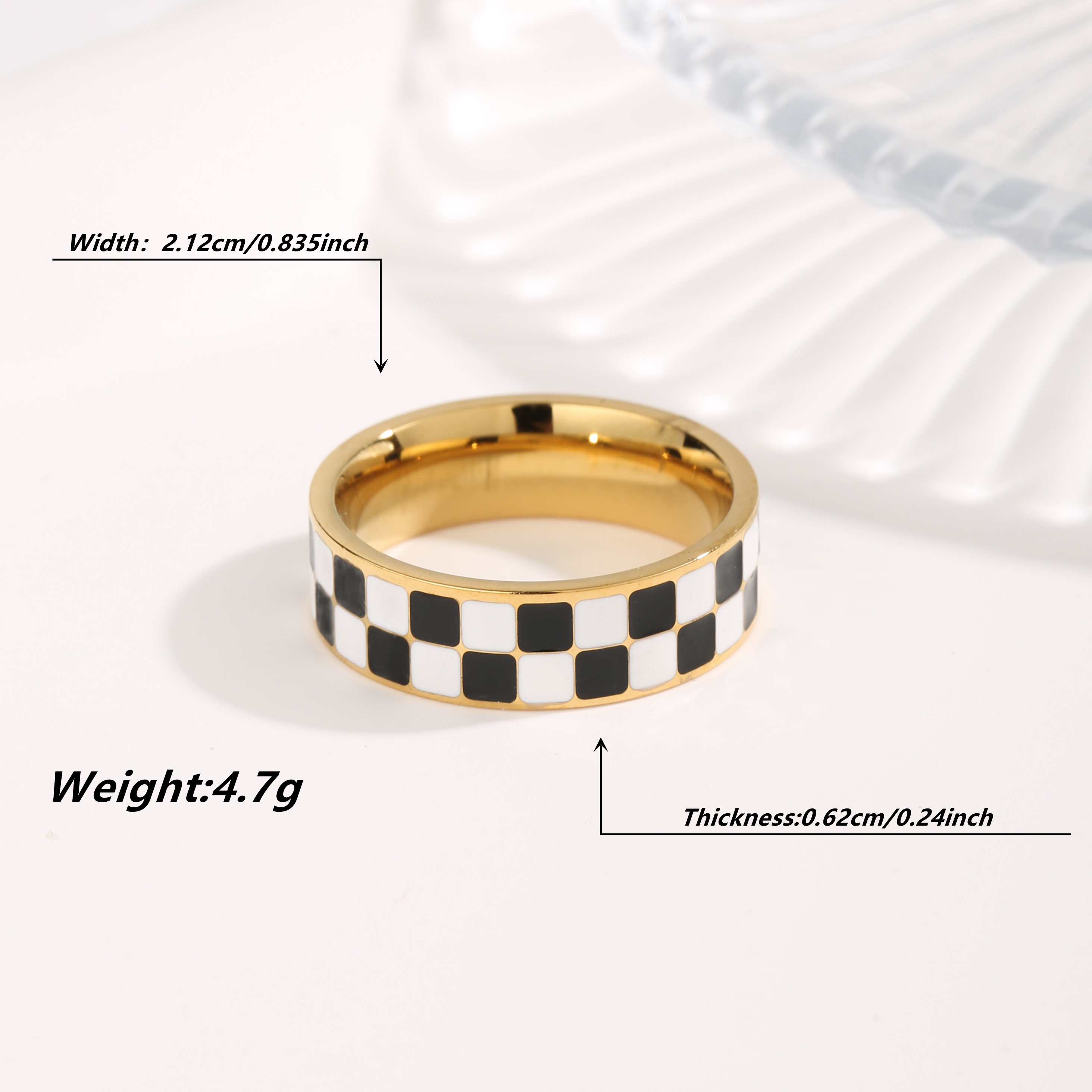 Einfacher Stil Klassischer Stil Kreis Römische Ziffer Kariert Titan Stahl Kupfer Überzug Inlay Zirkon Vergoldet Ringe display picture 1